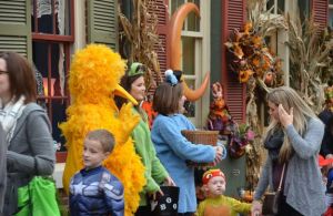 Trick-or-Treat-on-Main_43fb2deb-5056-a36a-0896dea05bef21ce.jpg