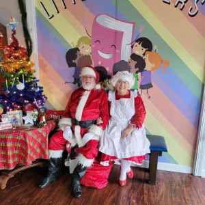 Santa Visits at Von Maur - The Meadows at Lake St Louis